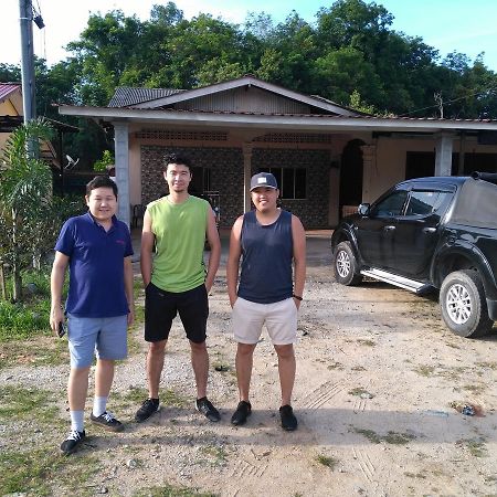 Homestay Jertih Besut Terengganu Buitenkant foto