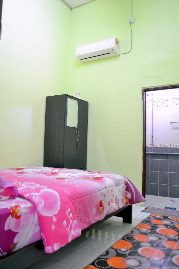 Homestay Jertih Besut Terengganu Buitenkant foto